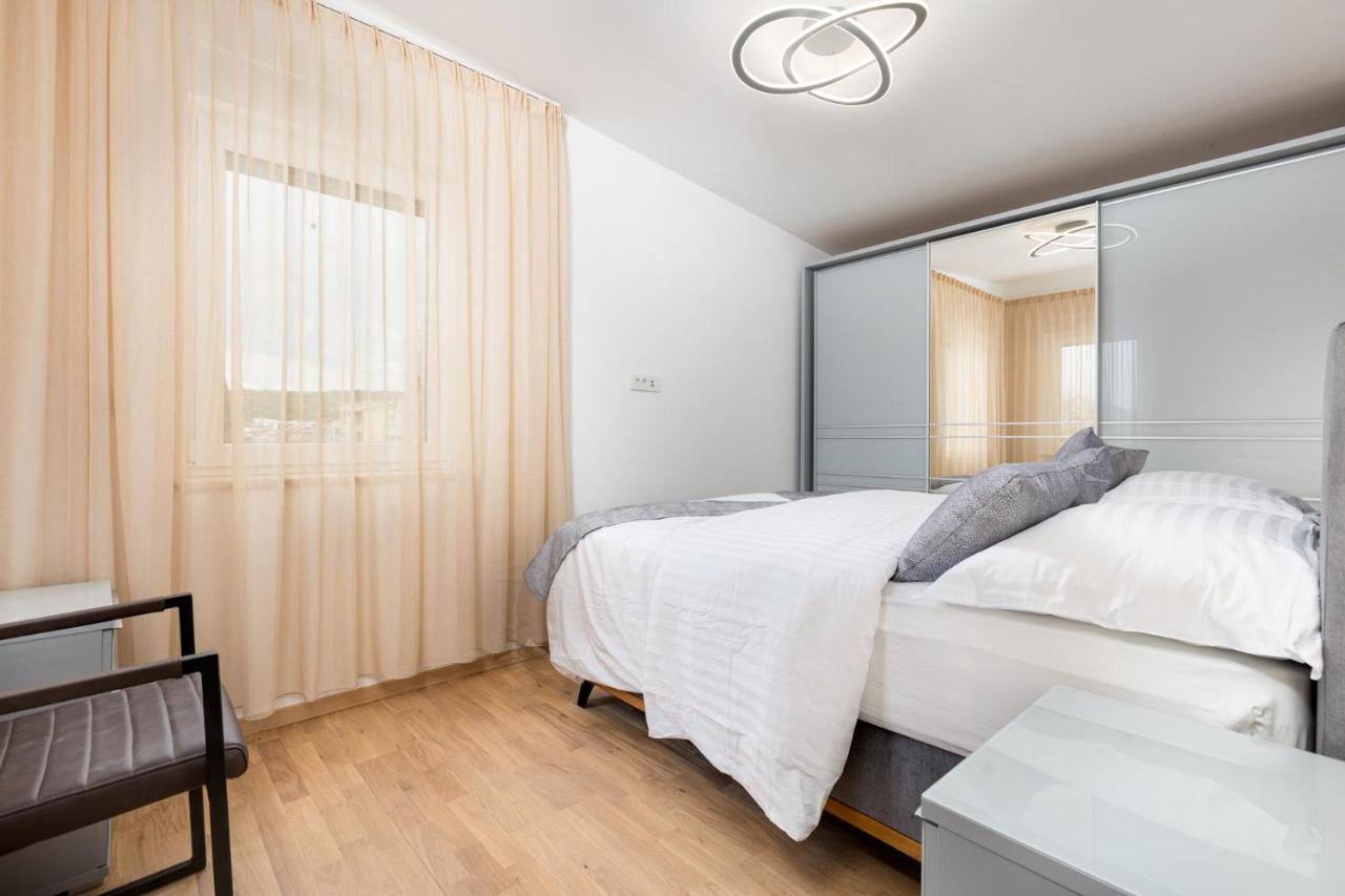 Apartment Muzini マリンスカ エクステリア 写真